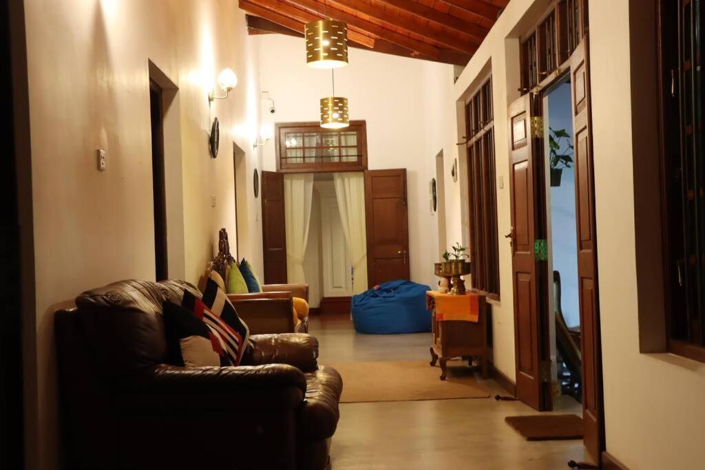 Colonial Residence Kandy Villa Eksteriør bilde